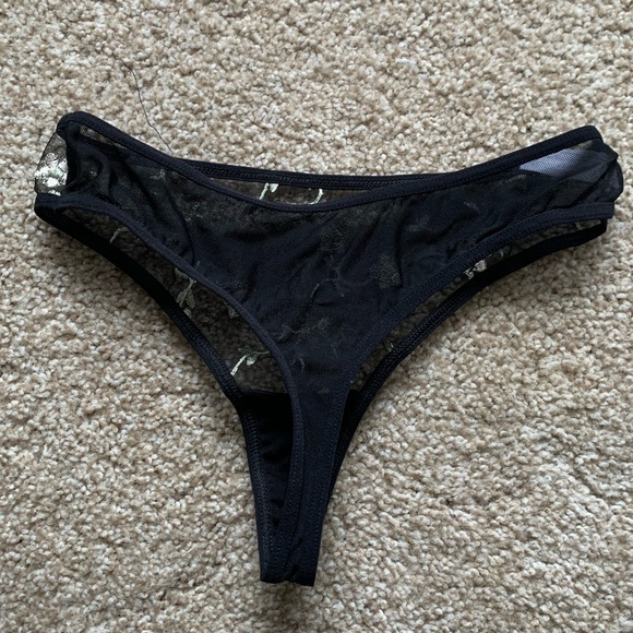 Nuez Moscada Mesh Lingerie Set - Picture 3 of 7